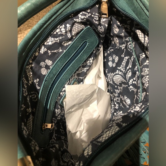 NWT MODA Luxe Teal Suede Fringe bag - Picture 6 of 8